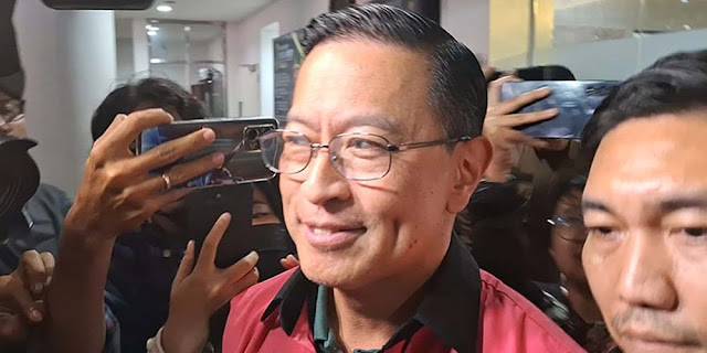INFO! Hotman Paris Bongkar Dua Bukti Penting, Dakwaan Kasus Impor Gula Tom Lembong Terancam Gugur