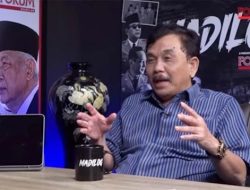 Bau Amis Perang Dingin Koalisi Prabowo: Manuver Jokowi ke PSI Tanda Keluarga Serakah