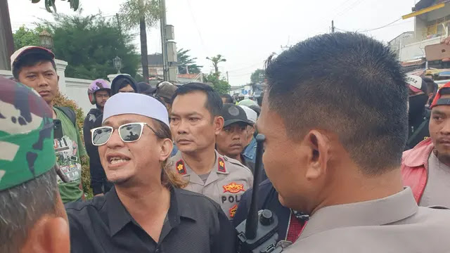 Mendadak Mencekam, Massa Habib Bahar Geruduk Pelantikan PWI LS di Depok