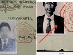 375 Ribu Lulusan UGM Stempelnya di Depan Foto, Kecuali Ijazah Jokowi