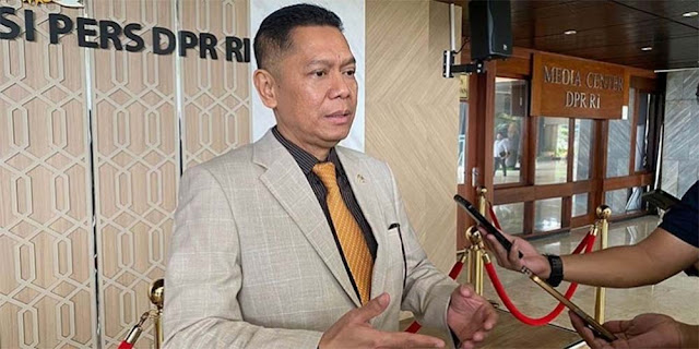 Giliran Golkar Resmi Nonaktifkan Adies Kadir dari DPR