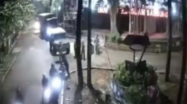 Provokasi Anarko Berujung Gas Air Mata Nyasar ke Unisba, Polisi Sebut karena Tertiup Angin