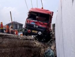 Breaking News: Kecelakaan Beruntun Truk Tangki BBM Tabrak Belasan Kendaraan di Bogor