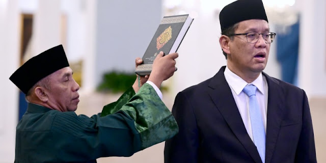 Reshuffle untuk Bersihkan Pengaruh Pemerintahan Sebelumnya, Rocky Gerung: Masa Ampasnya Didiamin?