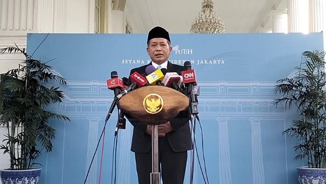Baru Jadi Menteri, Ferry Juliantoro Dikecam Publik Usai Ngaku Pernah Jadi Wakil Presiden: Pejabat Kok Ngelantur Gini!