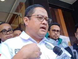 Hotman Paris Sebut Kasus Nadiem Makarim Sama dengan Tom Lembong, Ini Reaksi Ari Yusuf