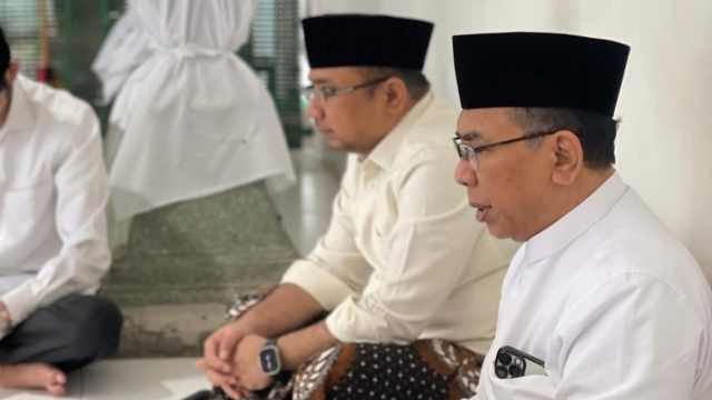 Yakin Adiknya Gak Bakal jadi Tersangka Kasus Haji, Gus Yahya: Yaqut Itu Orang Baik, Saya Kakaknya