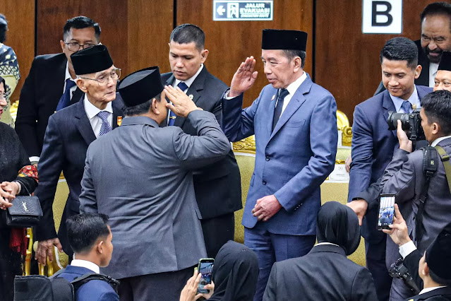 Jokowi Blak-blakan: Sejak Awal Arahan Relawan Dukung Prabowo-Gibran Dua Periode