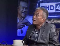 Bantah Ngarang Cerita, Bambang Tri Siap Pertanggungjawabkan Semua Sumber di Buku Jokowi Undercover
