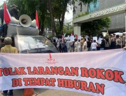 KPJ Kepung DPRD DKI Protes Larangan Rokok di Tempat Hiburan Malam