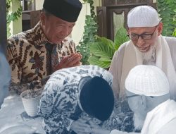 Pertemuan Jokowi – Abu Bakar Ba’asyir: Kode Ketakutan Amuk Massa atau Bangun Skenario Baru?