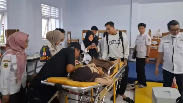 Sempat Konsumsi MBG, Siswi SMK Cihampelas Meninggal Usai Alami Gejala Mirip Keracunan: Kejang-kejang, Mulut Keluar Busa