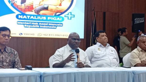 Menteri Pigai: Keracunan MBG Tak Melanggar HAM