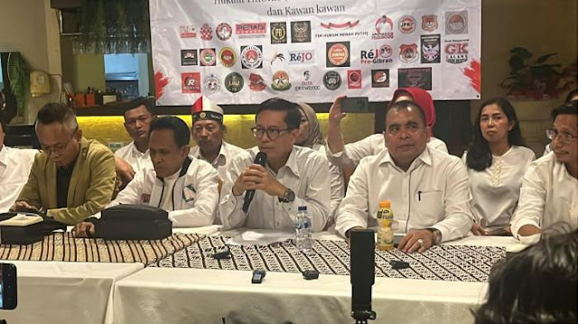 Roy Suryo Cs Belum Tersangka, Relawan Jokowi Ultimatum Mabes dan DPR