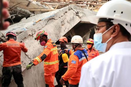 Update Ponpes Al Khoziny Ambruk: 24 Jenazah Ditemukan, Korban Tewas Sudah 49 Orang