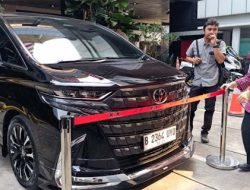 KPK Kembalikan Mobil Alphard yang Disewa Kemnaker untuk Noel Ebenezer