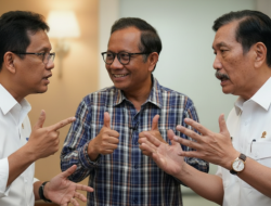 Mahfud MD Dukung Penuh Menkeu Purbaya Hadapi Luhut Soal Pemotongan Anggaran MBG