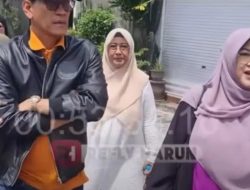 Roy Suryo dan Dokter Tifa Datangi Makam Keluarga Jokowi, PSI: Tidak Bermoral!