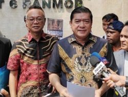 Kuasa Hukum Bantah Silfester Matutina Kabur: Ada di Jakarta, Tidak Ke Mana-mana