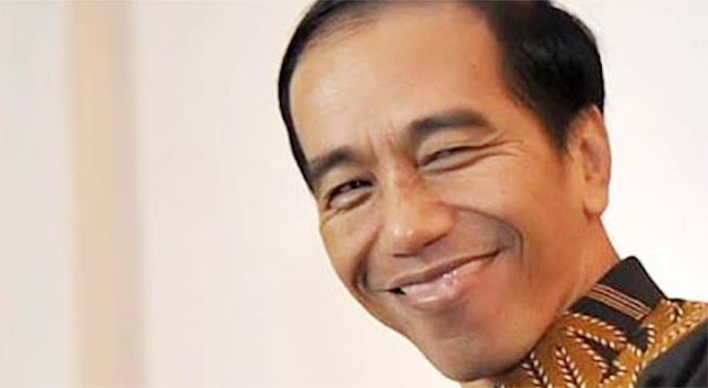 Bertahan dengan Sensasi: Strategi Jokowi Mempertahankan Kekuasaan