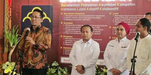 Menkum Teken SK Kepengurusan Baru PSI dalam 24 Jam! Apa yang Terjadi?