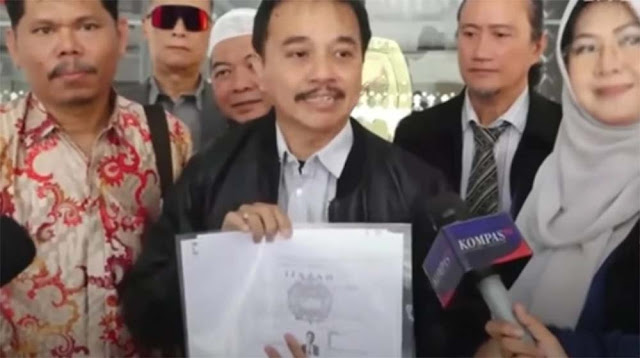 Roy Suryo Beberkan 5 Kejanggalan Salinan Ijazah Jokowi dari KPU DKI, Nomor 3 Bikin Heboh!