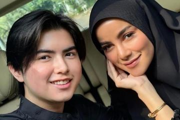 Pacar Anak Nikita Mirzani, Kini Sean Alexander Turun ke Liang Lahat demi Nenek: Ini Sosoknya