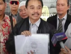 Roy Suryo Bongkar Ijazah Jokowi di KPU: 99,9% Palsu, Ini Bukti yang Bikin Heboh!