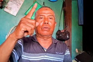 Ayah di Bandung Nekat Bawa Anak Sakit Pakai Odong-odong, Ini Curhat Pilu yang Bikin Geram!