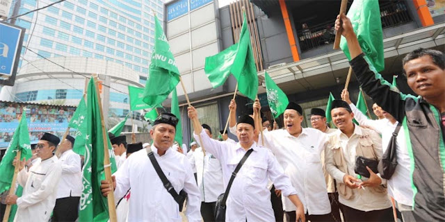 Kader PKB Geruduk Trans7, Aksi Menegangkan untuk Kehormatan Kiai!