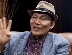Saut Situmorang Beberkan Bukti Kuat Ijazah Jokowi Diragukan?