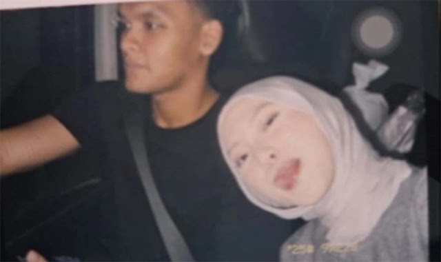 VIDEO MESRA JULE JULIA PRASTINI & PRIA TANPA BUSANA BOCOR! SUAMI ORANG DIKABARKAN SELINGKUH?