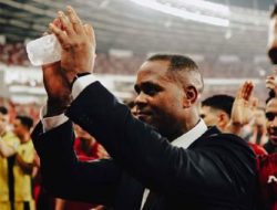 Gaji Patrick Kluivert di Timnas Indonesia Bikin Melongo, Ternyata Segini!