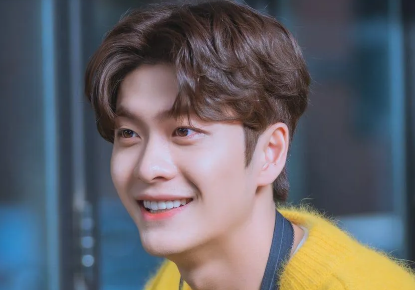 Kang Tae Oh: Dari Panggung Idol hingga Raih Puncak Akting, Ini Perjalanannya!