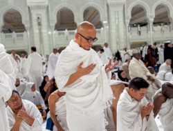Doa Wamenhaj di Musim Umrah: Prabowo-Gibran Didoakan Sukses, Layanan Haji Digenjot!