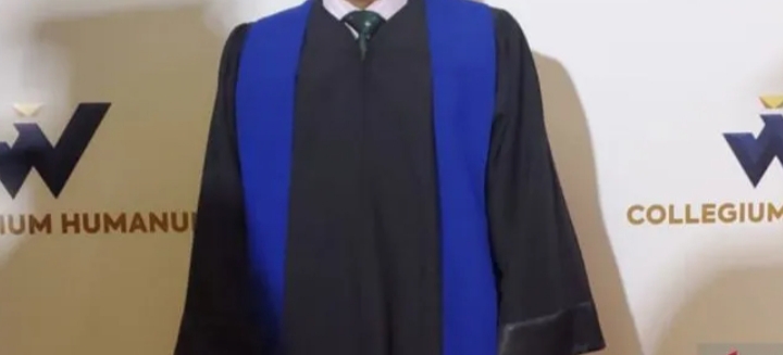 Ijazah Doktor Hakim MK dari Kampus Abal-Abal: Made Supriatma Beberkan Fakta Mengejutkan!