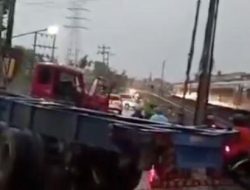 Truk Trahir di Semarang Ditabrak KA Harina, KAI: Kami Minta Maaf