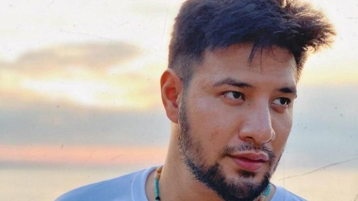Ammar Zoni Berbisik di Kapal ke Nusakambangan: Ini Terakhir Kali Saya Jadi Artis