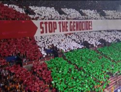 Suporter Galatasaray Guncang Liga Champions dengan Spanduk HENTIKAN GENOSIDA