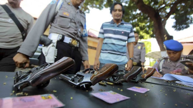 10 Senjata Polri Raib! 4 Oknum di NTT Diduga Jual ke Sipil