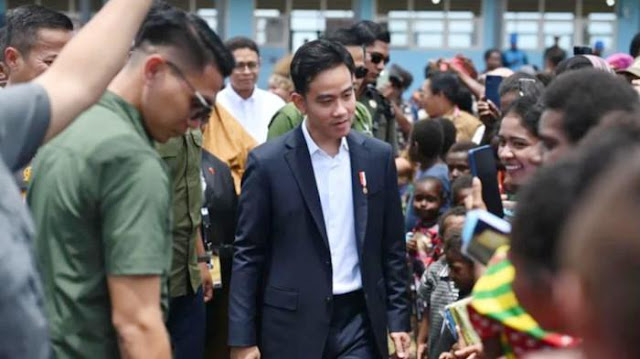 Geger! Roy Suryo Cs Siap Rilis Black Paper Gibrans untuk Makzulkan Wapres, Usai Jokowis White Paper