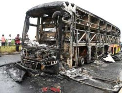 Bus Terbakar di India Tewaskan 25 Orang: Ini Pemicu Tak Terduga yang Bikin Ngeri