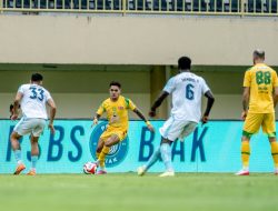 Hasil Mengejutkan! 10 Pemain Persebaya Paksa PSBS Biak Imbang 0-0, Ini Pahlawannya