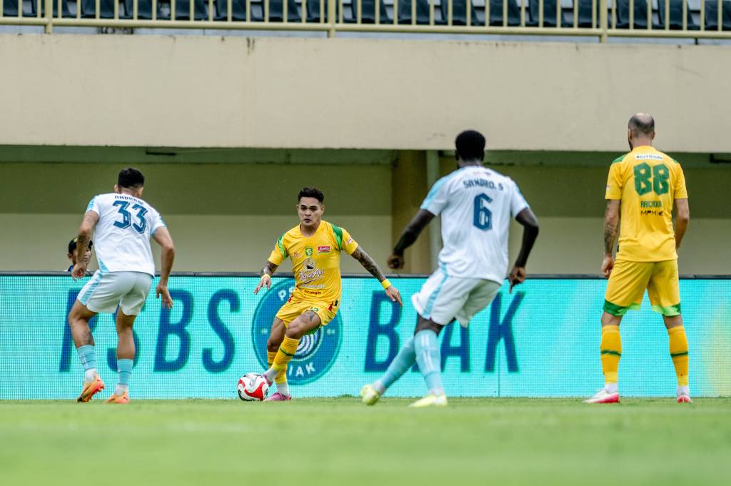 Hasil Mengejutkan! 10 Pemain Persebaya Paksa PSBS Biak Imbang 0-0, Ini Pahlawannya