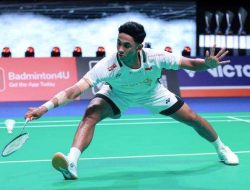 French Open 2025: Alwi Farhan Tumbang Dramatis di Tangan Juara Dunia, Gim Penentu Bikin Miris!