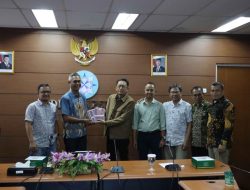 Gawat! AJI Bongkar PHK Sepihak & Gaji Jurnalis di Bawah UMR, Ini yang Terjadi di Balik Layar Media