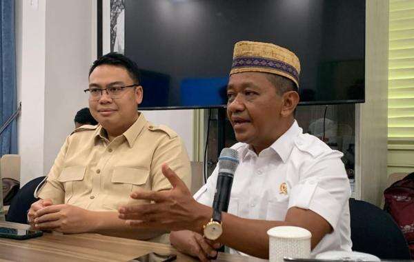 Bongkar Strategi Bahlil: Kuota Impor BBM 2026 Dibuka Merata, Apa Dampaknya Bagi Pasar?