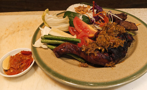 Ayam Barica: Kolaborasi Gurih Manado & Jawa Timur yang Bikin Ketagihan
