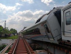 KA Anjlok di Stasiun Kedunggedeh: Kronologi Lengkap & Dampak Gangguan Lintas Jakarta-Bekasi