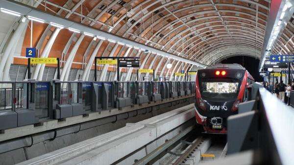 LRT Jabodebek Mogok Total! 653 Penumpang Terjebak & Harus Dievakuasi, Ini Penyebabnya